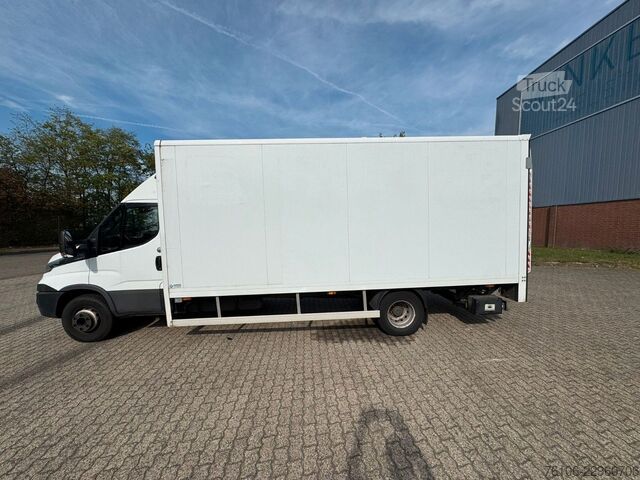 Vrachtwagen met bakwagen IVECO Daily 70C18 Hi-Matic Koffer mit LBW*TÜV neu !*