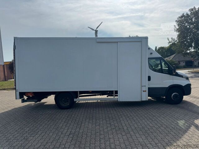 Vrachtwagen met bakwagen IVECO Daily 70C18 Hi-Matic Koffer mit LBW*TÜV neu !*