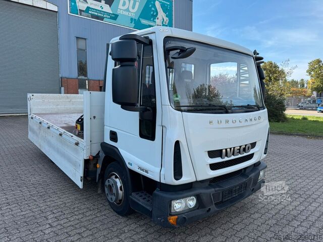 Pick-up bestelwagen IVECO 75E16 Pritsche mit Kran Fassi