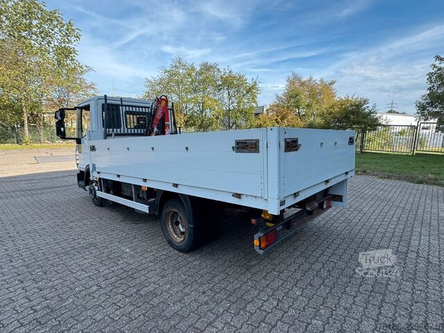 Pick-up bestelwagen IVECO 75E16 Pritsche mit Kran Fassi