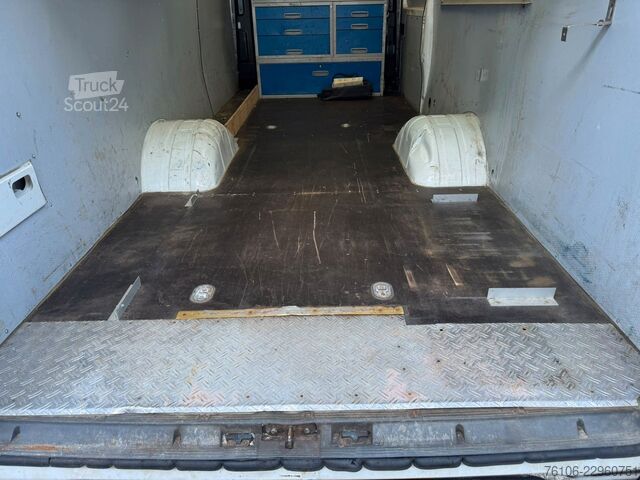 Bestelwagen met verhoogd dak IVECO Daily 50C17 Kastenwagen 3 liter *AHK*