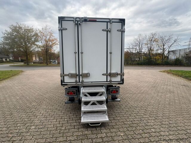 Furgão frigorífico IVECO Daily 35C18 TiefKühlkoffer Maxicargo
