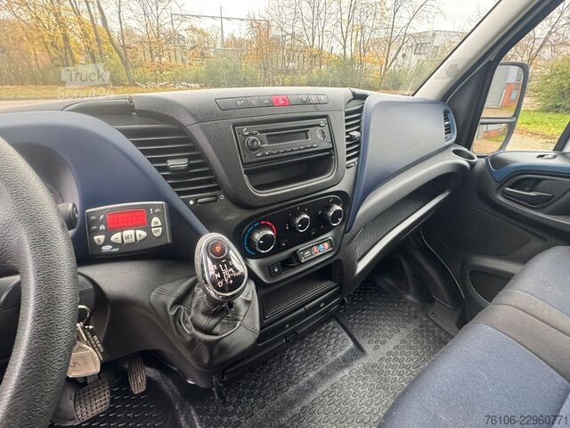 Furgão frigorífico IVECO Daily 35C18 TiefKühlkoffer Maxicargo