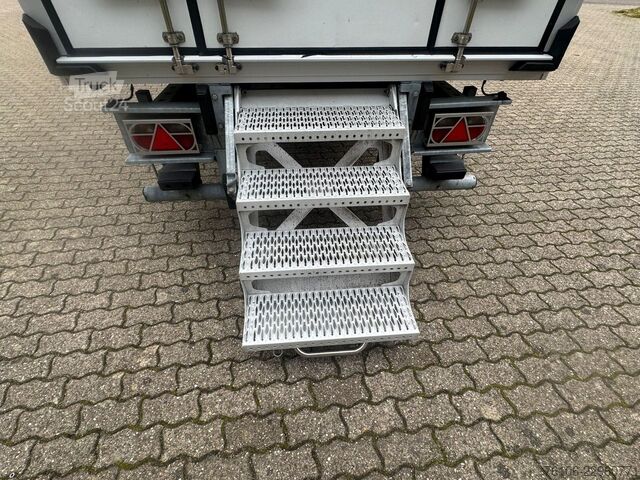 Furgão frigorífico IVECO Daily 35C18 TiefKühlkoffer Maxicargo