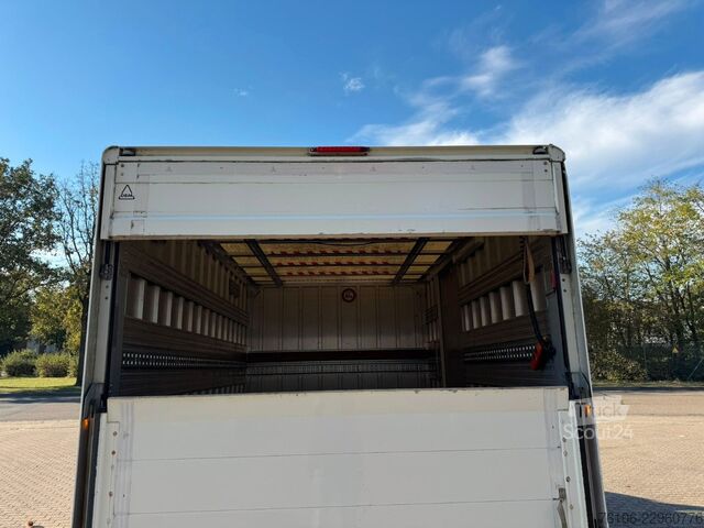 Vrachtwagen met bakwagen IVECO Daily 35S13 Koffer mit Ladebordwand*Klima*
