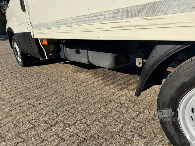 Vrachtwagen met bakwagen IVECO Daily 35S13 Koffer mit Ladebordwand*Klima*