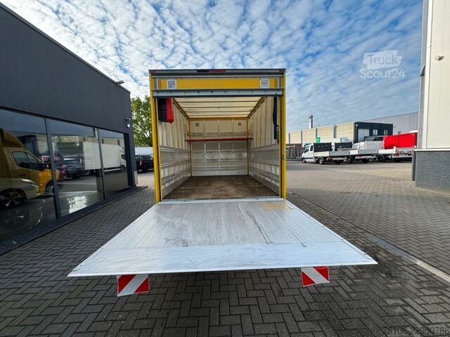 Vrachtwagen met bakwagen RENAULT Master Koffer mit Ladebordwand *Klima*Kamera