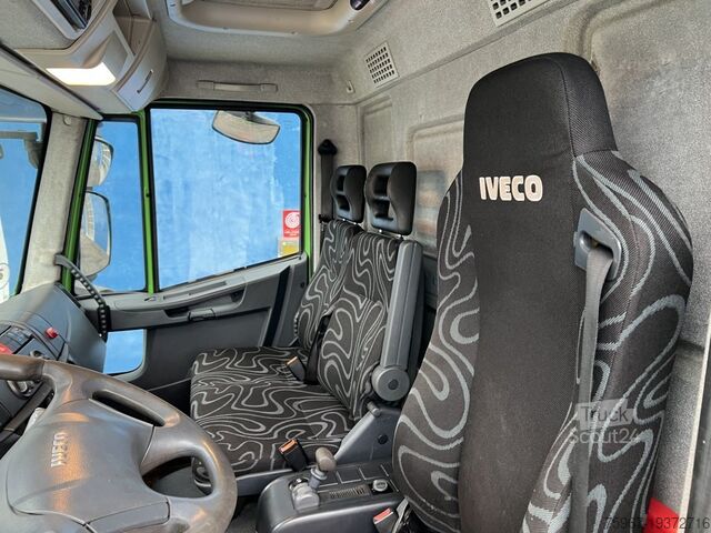 Vaste opbouw met kraan Iveco Eurocargo 120e25