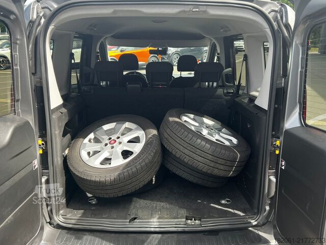 حافلة صغيرة FIAT Doblo Kombi L1H1 SX 1.6 Multijet+Touchscreen+AHK+