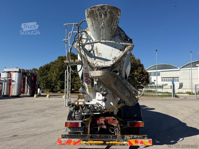 Betongblandarbilar IVECO EUROTRAKKER