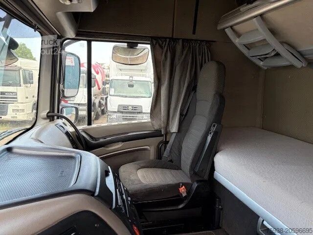 Padrão-SZM DAF XF 105.460 SPACECAB (ZF16 MANUAL GEARBOX / MX-B...