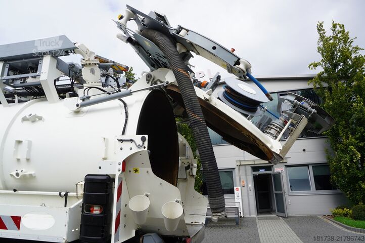 цистерна за течни торове MAN TGS 26.360 E6 / RIVARD sewage cleaner