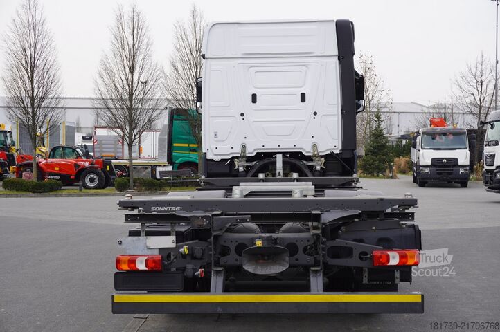 BDF / pre kurzy vedenia vozidiel Mercedes-Benz Actros 2540 6x2/ 10 tho. km!!! / 5 seats