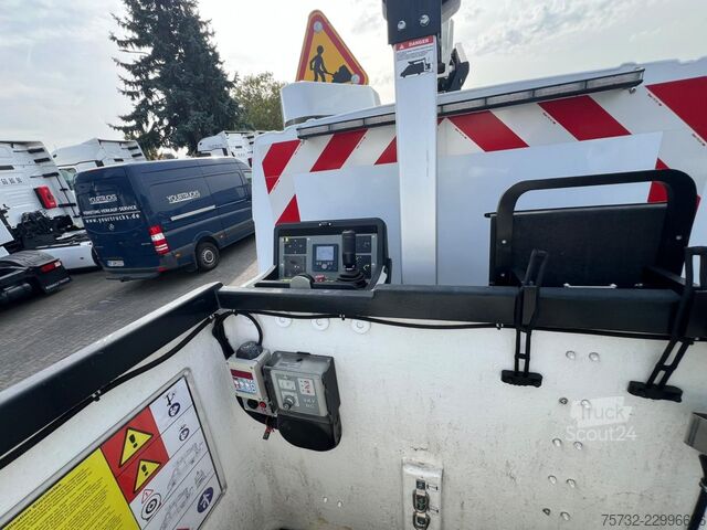 Teherautóra szerelt munkaállvány Renault Master  Versalift VDTL 14m 2 Per.Korb Nur 41h