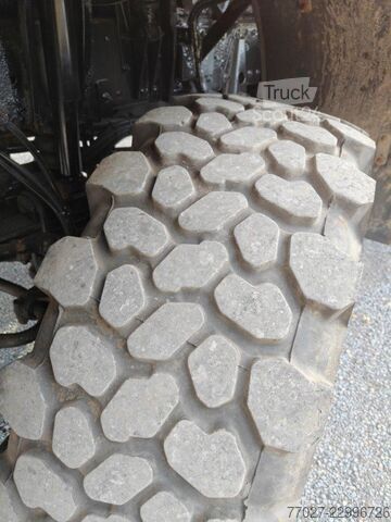 MAN L2000 4x4 10.220 + Army Shelter container MAN L2000 4x4 10.220 + Army Shelter container