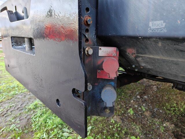 MAN L2000 4x4 10.220 + Army Shelter container MAN L2000 4x4 10.220 + Army Shelter container