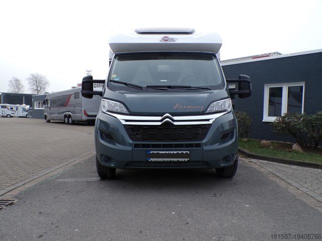 Ημιενσωματωμένο αυτοκινούμενο τροχόσπιτο BÜRSTNER Lyseo TD 690 G Harmony Line, Hubbett, Navi, SAT