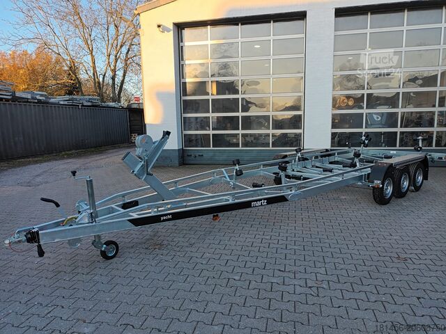 Radlader sonstige 3500kg Bootstrailer 900cm sofort