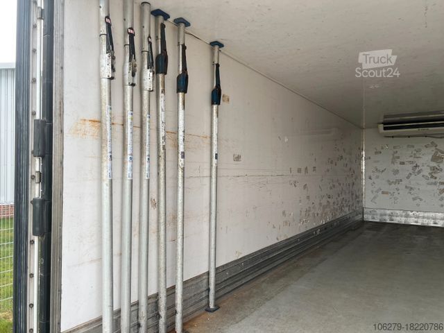 Kühlkoffer-LKW MAN 12.220 Kühlwagen