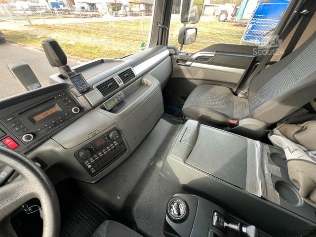 Kühlkoffer-LKW MAN 12.220 Kühlwagen