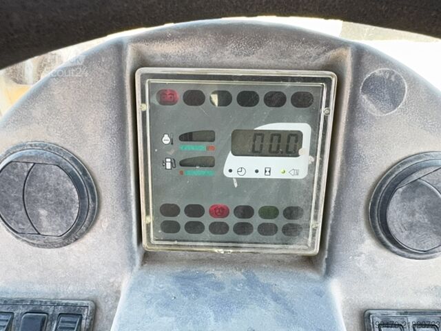 Chargeuse Liebherr L 524