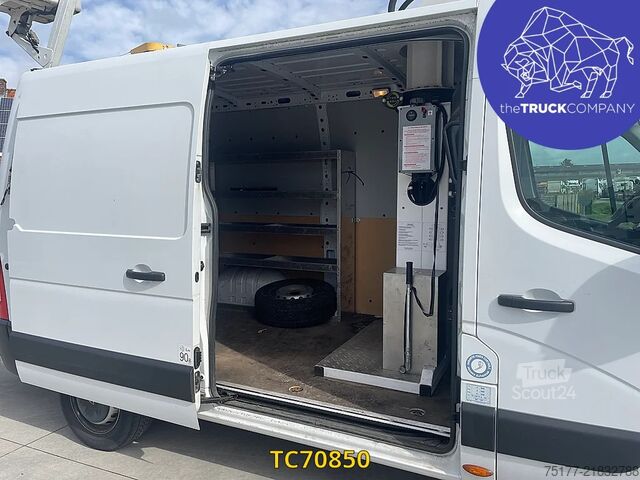 Løfteplatform Renault Master 145.35 Nacelle