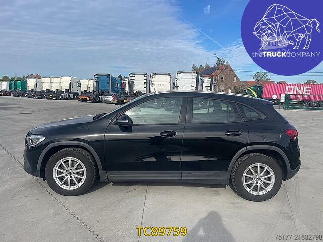 Mercedes-Benz GLA 200 D Mercedes-Benz GLA 200 D