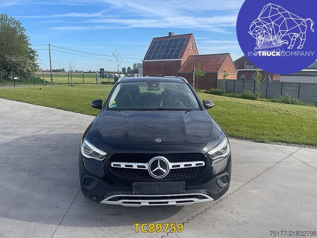 Mercedes-Benz GLA 200 D Mercedes-Benz GLA 200 D