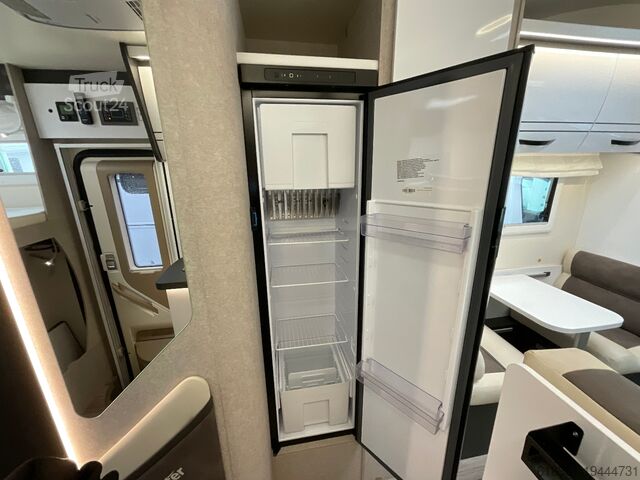 Alkoof camper FORSTER A 699 VB, 7 Sitz- & Schlafplätze, Dachklima