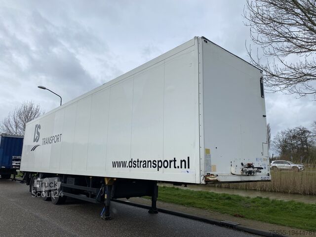Gesloten bak Schmitz SKO 24 Closed Box / SAF / Discbrakes / Steering...