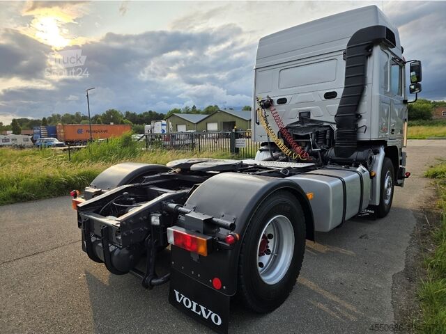 Standard traktor Volvo F16