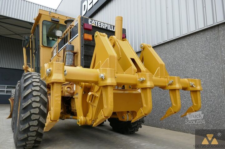 Грейдер Caterpillar 140H