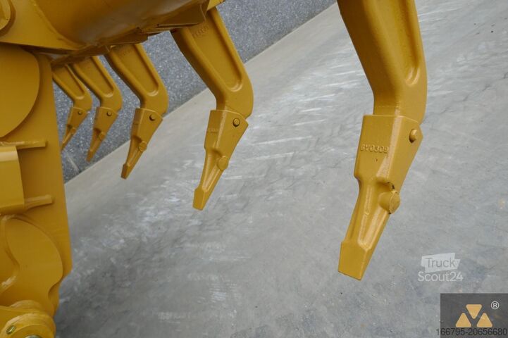 Грейдер Caterpillar 140H