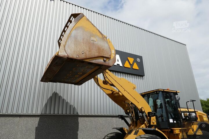 колёсный погрузчик Caterpillar 962M