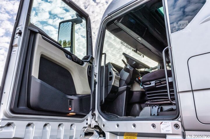 Presenning MAN TGX 18.400 XLX+HAYON