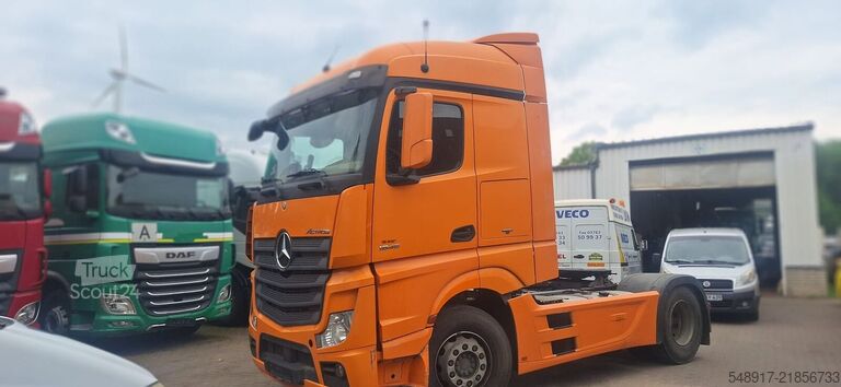 Mercedes-Benz Actros 1845 Mercedes-Benz Actros 1845