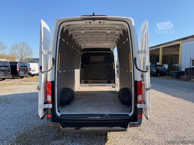 Forhøjet og forlænget kassevogn VW Crafter Kasten 35 Maxi Hochdach Klima K