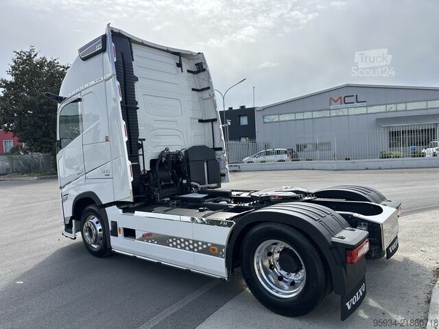 Cap tractor standard Volvo FH I-Save 500 Aero ADR