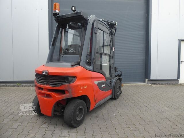 رافعة شوكية أمامية Linde H35D-01