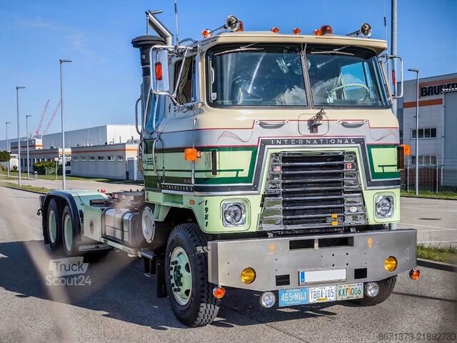 Çekici / Klasik araç International Harvester COF-4070B Transtar II