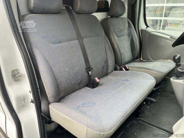 High-roof van Renault Trafic 1.9 dCi L1H1 Dubbele schuifdeur 3-Persoo...