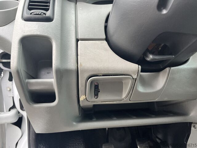 High-roof van Renault Trafic 1.9 dCi L1H1 Dubbele schuifdeur 3-Persoo...