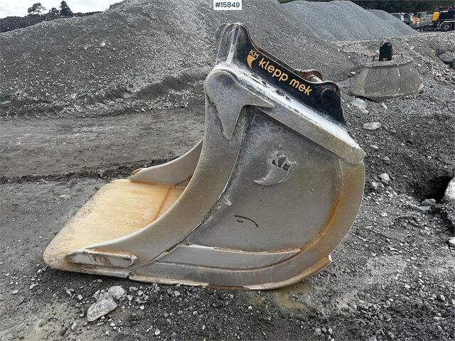 Schaufel Klepp Mek Digging bucket w/ S70 attachment