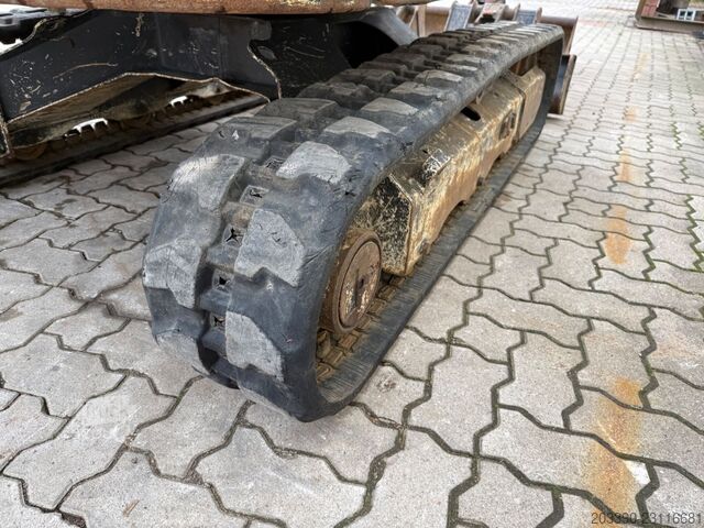 Mini ekskavatorius YANMAR SV26 / 2018 BJ / 3.735 H / 3 x Löffel
