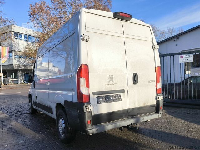 Panelinis furgonas PEUGEOT Boxer 333 L2H2 BlueHDi 140 Stop&Start R-CAM