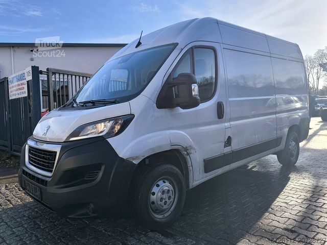 Panelinis furgonas PEUGEOT Boxer 333 L2H2 BlueHDi 140 Stop&Start R-CAM