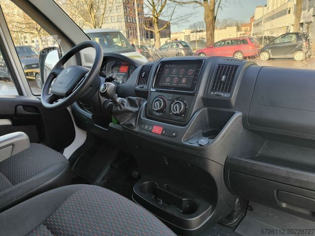 Panelinis furgonas PEUGEOT Boxer 333 L2H2 BlueHDi 140 Stop&Start R-CAM