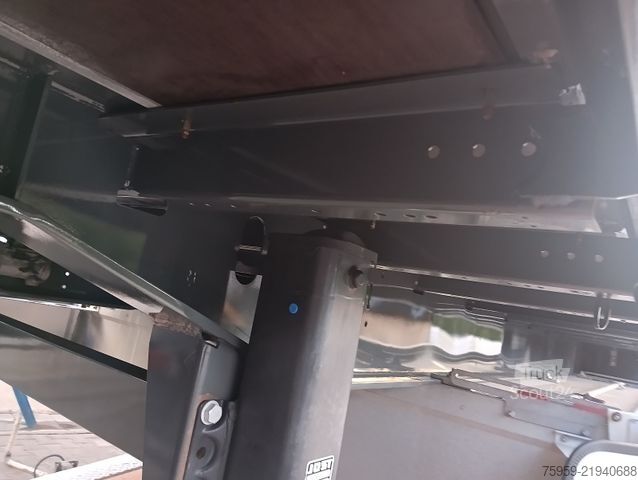 Відкритий напівпричіп з тентом SCHWARZMÜLLER 3-A Curtainsider SAF Pal-Kiste CodeXL NEUZUSTAND