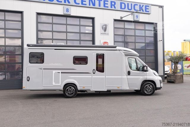 Полуинтегрированный автодом LMC Cruiser 740 EL