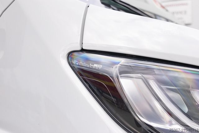 Полуинтегрированный автодом LMC Cruiser 740 EL